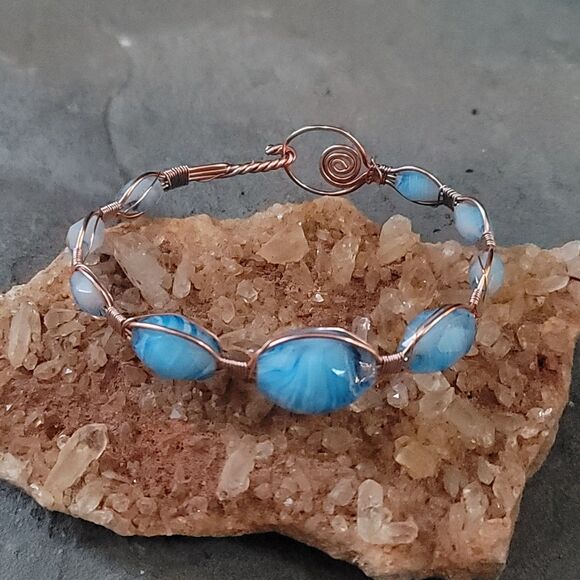 Handmade Baby Blue Glass Bead Copper Wire Bracelet (Upcycled Beads) - Picture 7 of 8